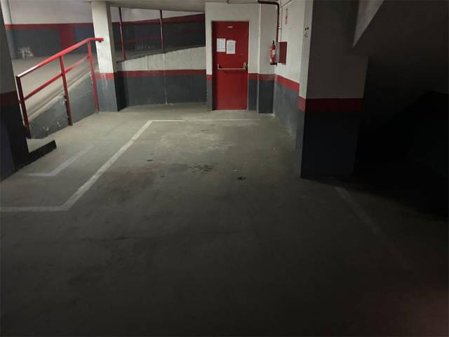 Garaje en Alquiler en Calle Arquitectos, 12 en Getafe Norte