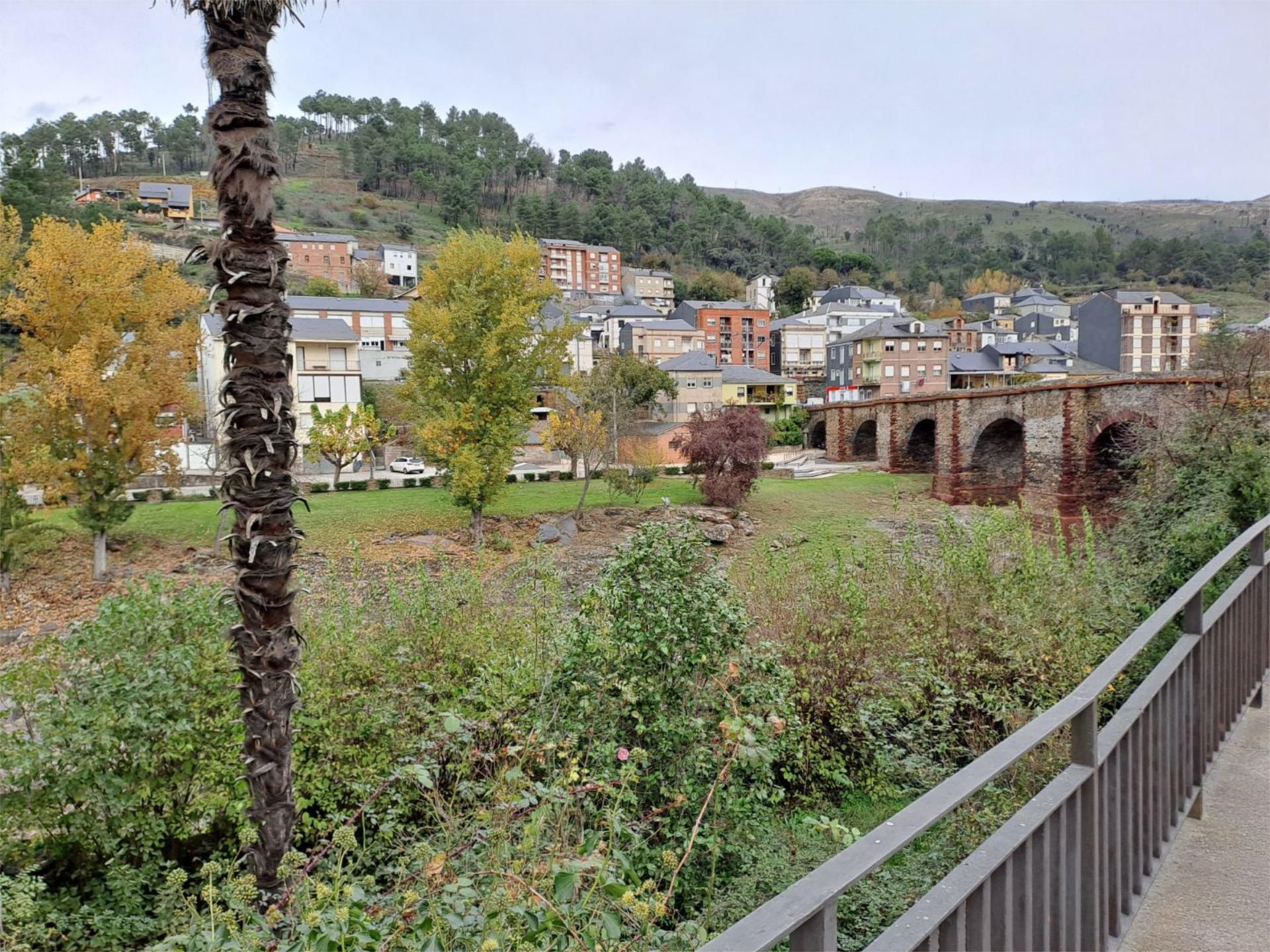 Außenansicht von Geschaftsraum miete in Carballeda de Valdeorras