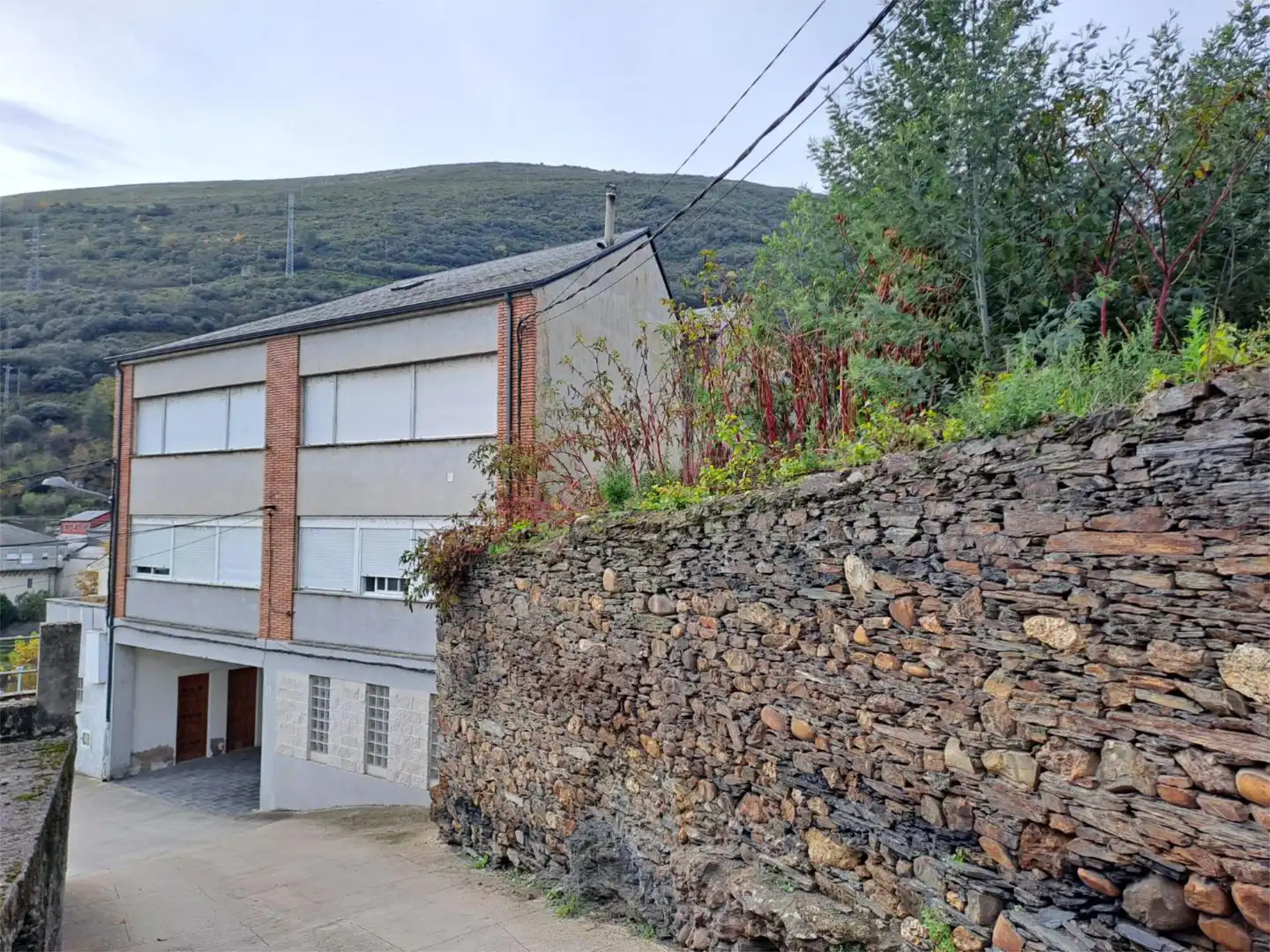 Geschaftsraum zur Miete in Travesía de Éntoma, 1, Carballeda de Valdeorras Außenansicht von Geschaftsraum zur Miete in Carballeda de Valdeorras