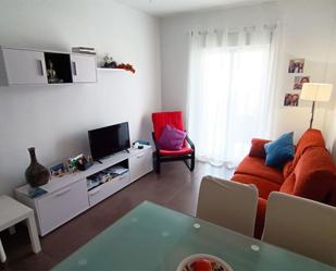 Sala d'estar de Apartament de lloguer en Salobreña amb Aire condicionat, Terrassa i Balcó