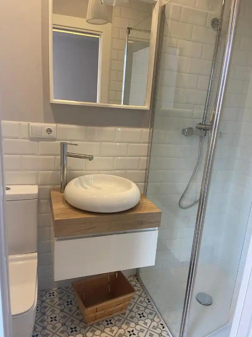 Bany de Pis en venda en Burgos amb Calefacció, Parquet i Moblat