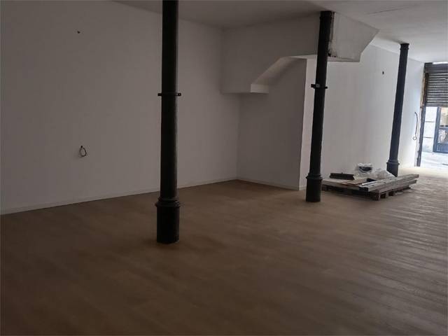 Local comercial en Alquiler en Calle de Coscojales, 10 en Casco Viejo - Muelle