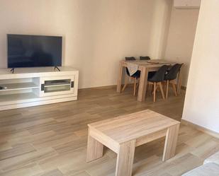 Living room of Flat to rent in Almansa  with Air Conditioner, Terrace and Balcony