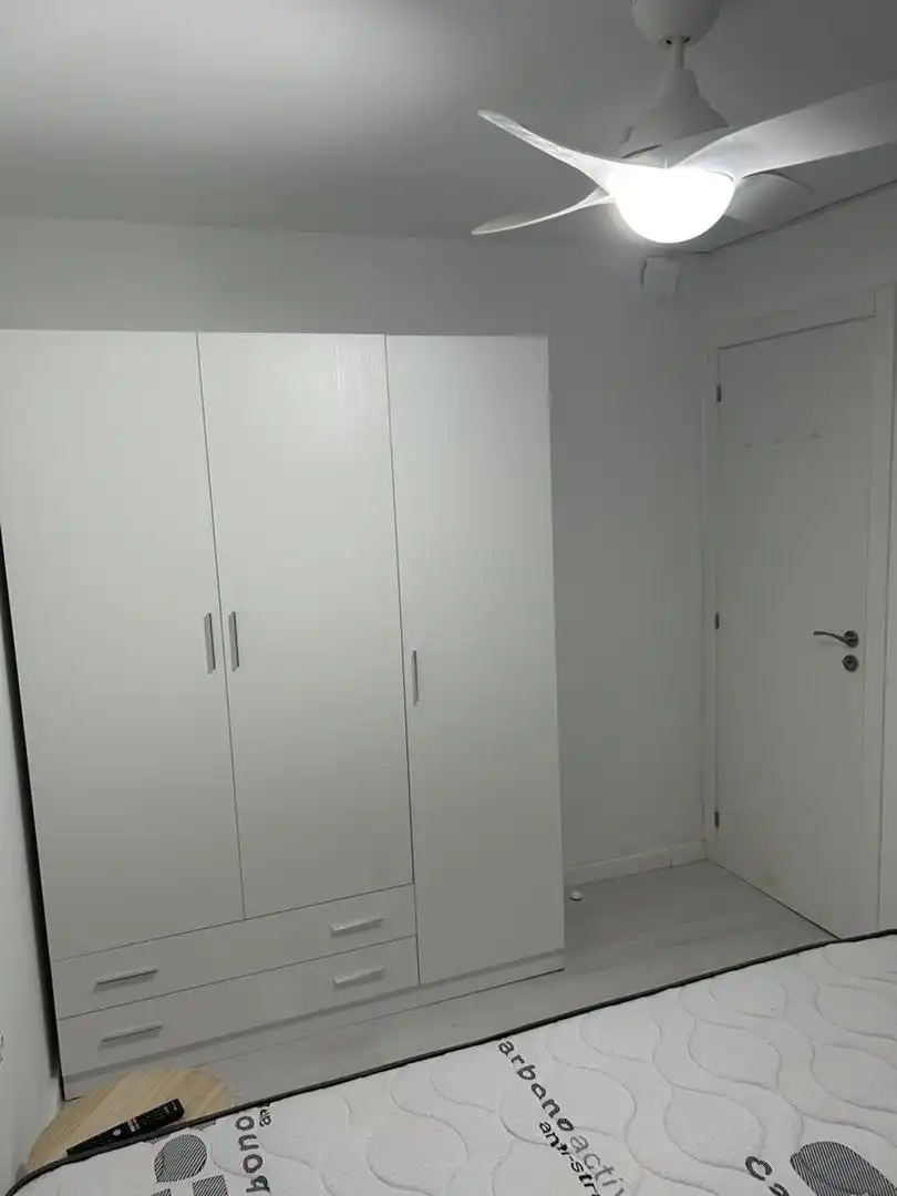 Bedroom of Flat for share in Sant Joan Despí  with Parquet flooring, Furnished and Oven