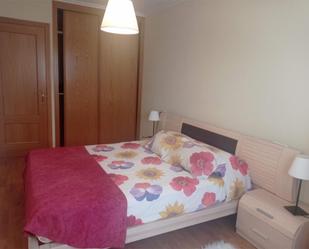 Bedroom of Flat to rent in Oviedo 