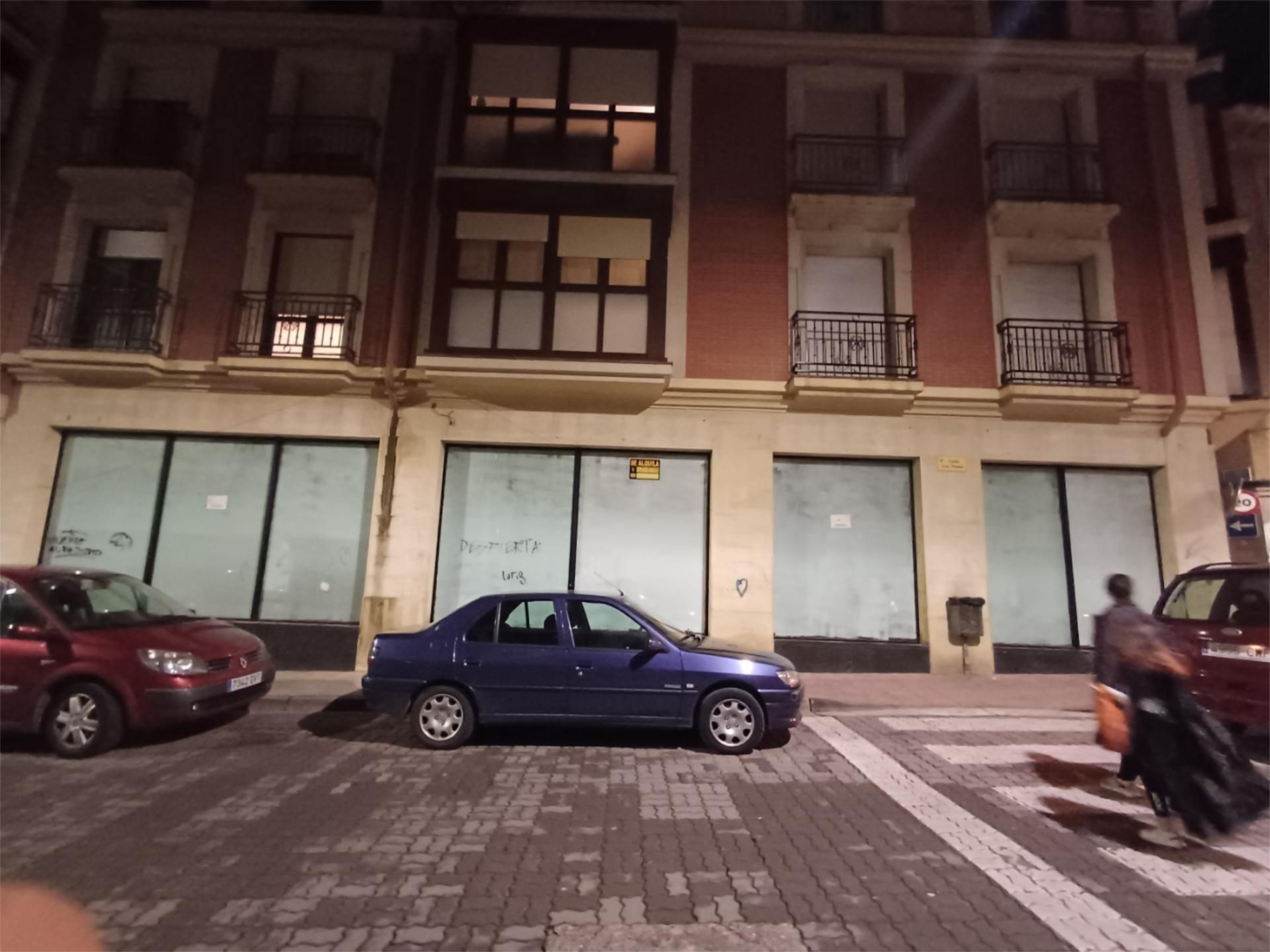 Parking of Premises to rent in Alfaro  with Air Conditioner