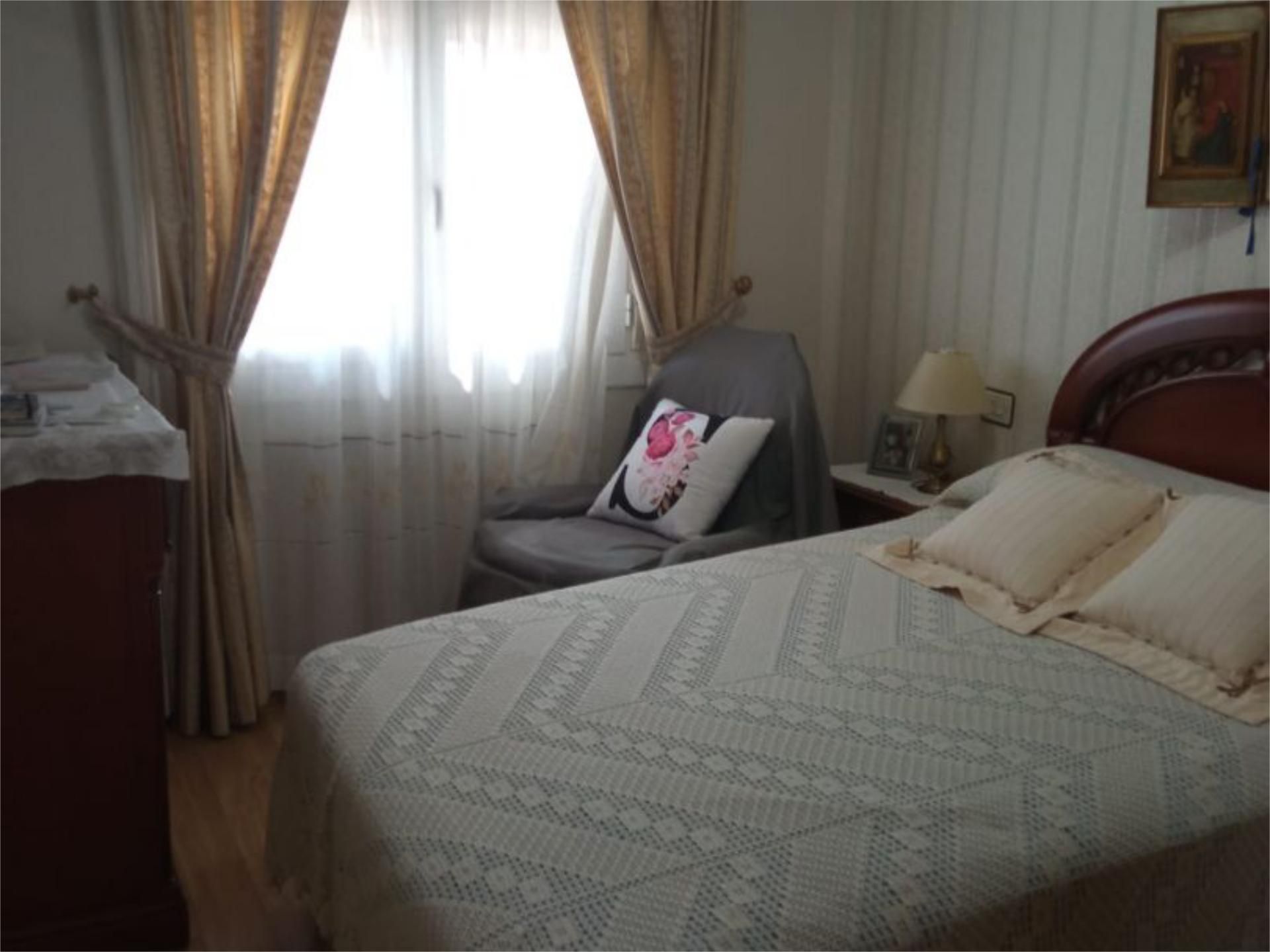 Flat for sale in Calle del Conde de Aranda, 23, Plaza de Toros Bedroom of Flat for sale in Zaragoza Capital with Air Conditioner and Terrace