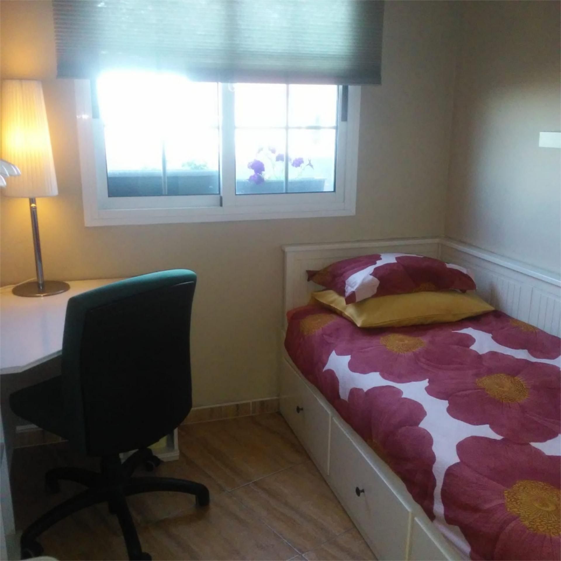 Attic to share in Calle de Arabia, 29, Vistabella - Villa Benitez - Ballester