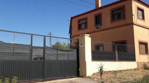 Foto 2 de Terreno en venta en Avenida de la Constitución, 5, La Cañada, Cáceres