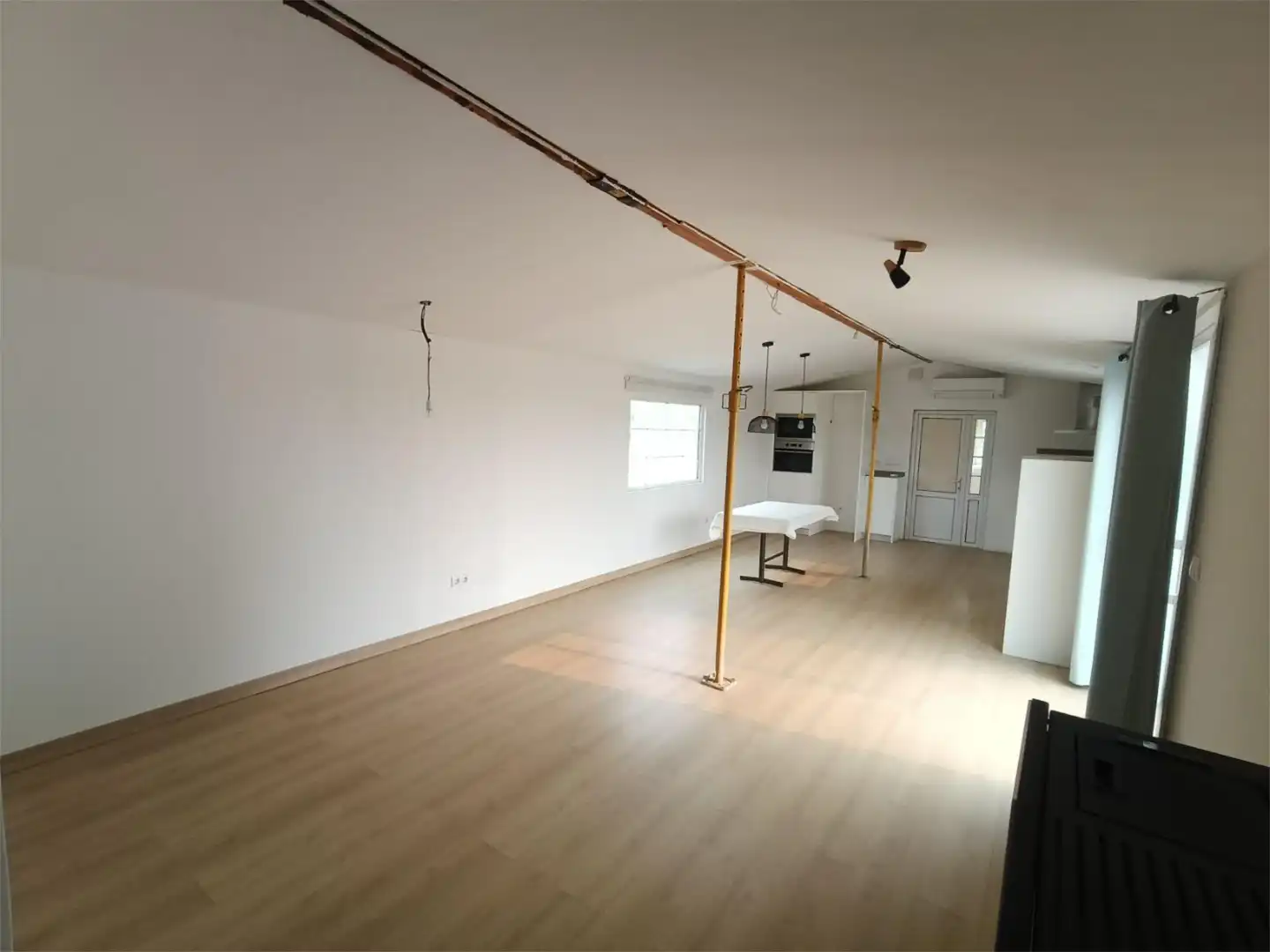 Wohnung zum Verkauf in Avinguda d'Alpicat, 27, Gimenells i el Pla de la Font Wohnung zum Verkauf in Gimenells i el Pla de la Font mit Privatgarten, Parkett und Terrasse