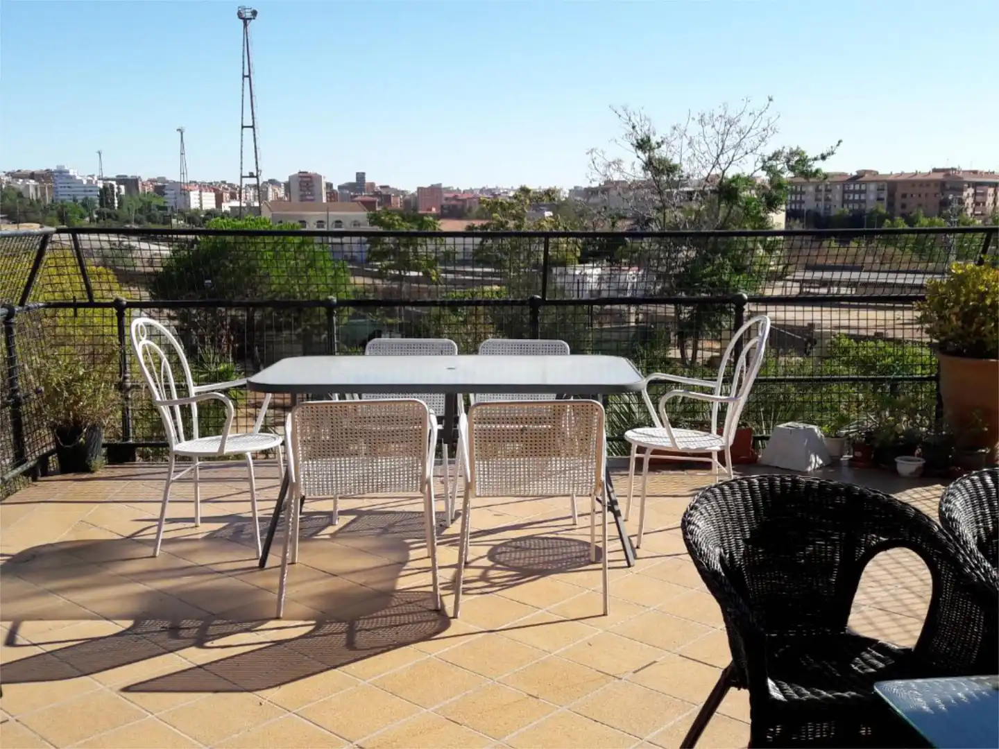 Terrassa de Casa o xalet en venda en Cáceres amb Aire condicionat, Jardí privat i Terrassa