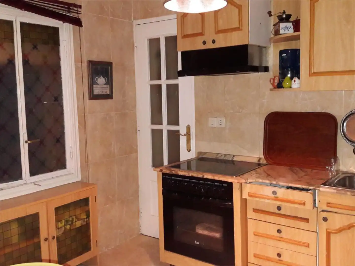 Cuina de Casa o xalet en venda en Cáceres amb Aire condicionat, Jardí privat i Terrassa