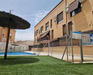 Exterior view of Flat for sale in Alameda de la Sagra  with Heating, Private garden and Storage room