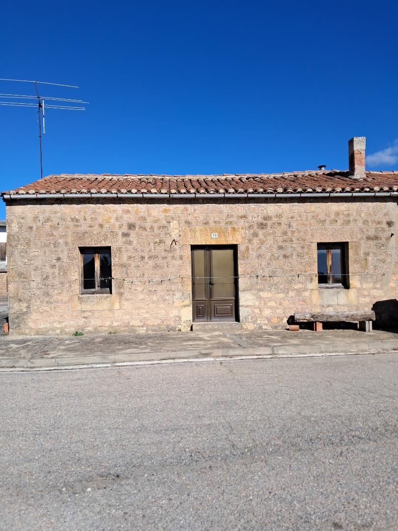 Exterior view of Single-family semi-detached for sale in Castrillo de la Reina  with Storage room