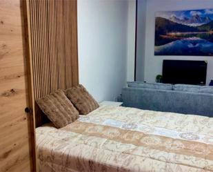 Bedroom of Flat to share in  Zaragoza Capital