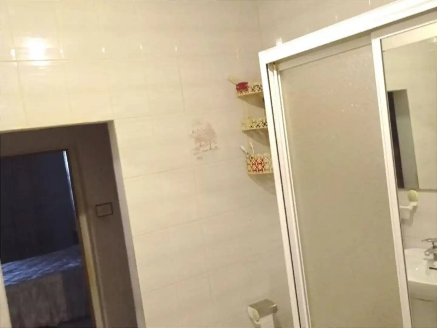 Casa adosada en venta en Avenida de la Constitución, 29, Torremenga Baño de Casa adosada en venta en Torremenga con Jardín privado, Terraza y Trastero