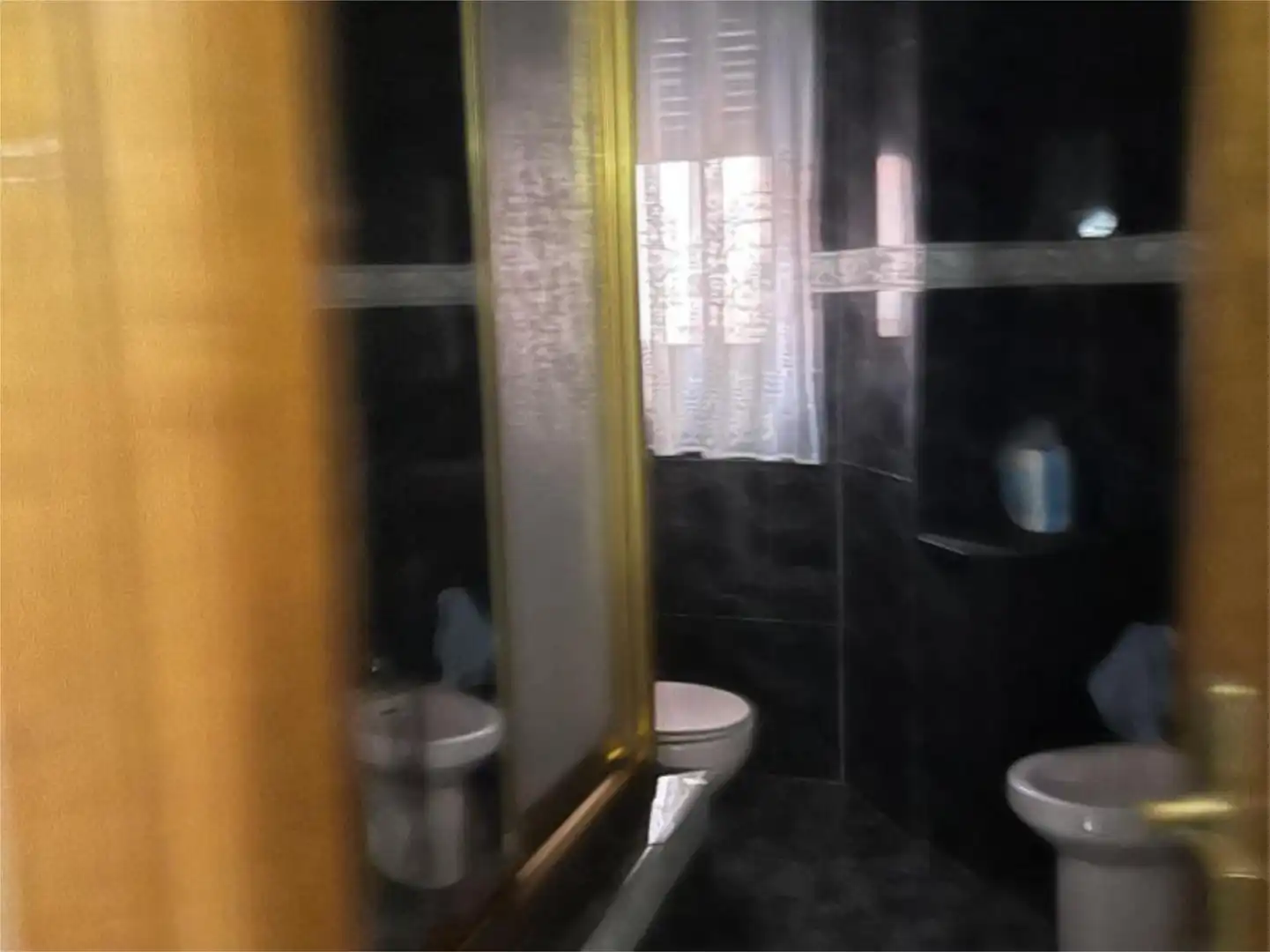 Wohnung zur Miete in Calle Real, 31, Los Navalucillos Badezimmer von Wohnung zur Miete in Los Navalucillos mit Klimaanlage, Heizung und Terrasse