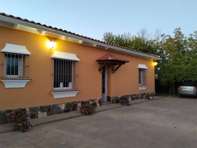 Casa-chalet en Alquiler en Calle Francisco Herrera, 12 en Villagarcía de la Torre