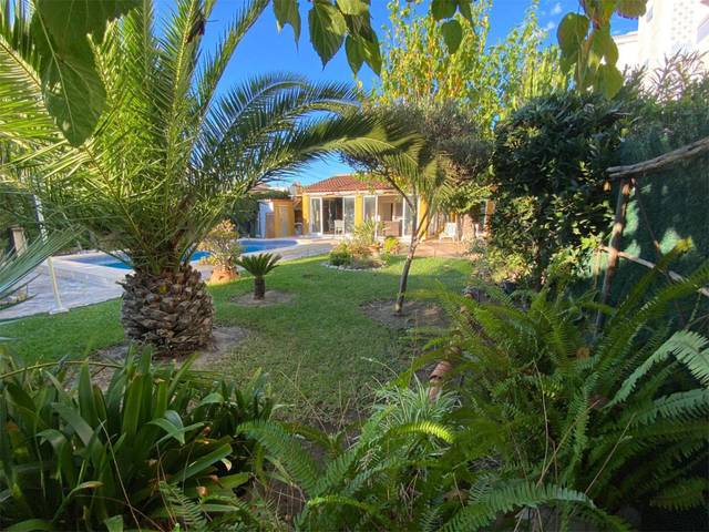 Casa-chalet en Alquiler en Carrer Riu Micena, 2 en Devessa - Monte Pego