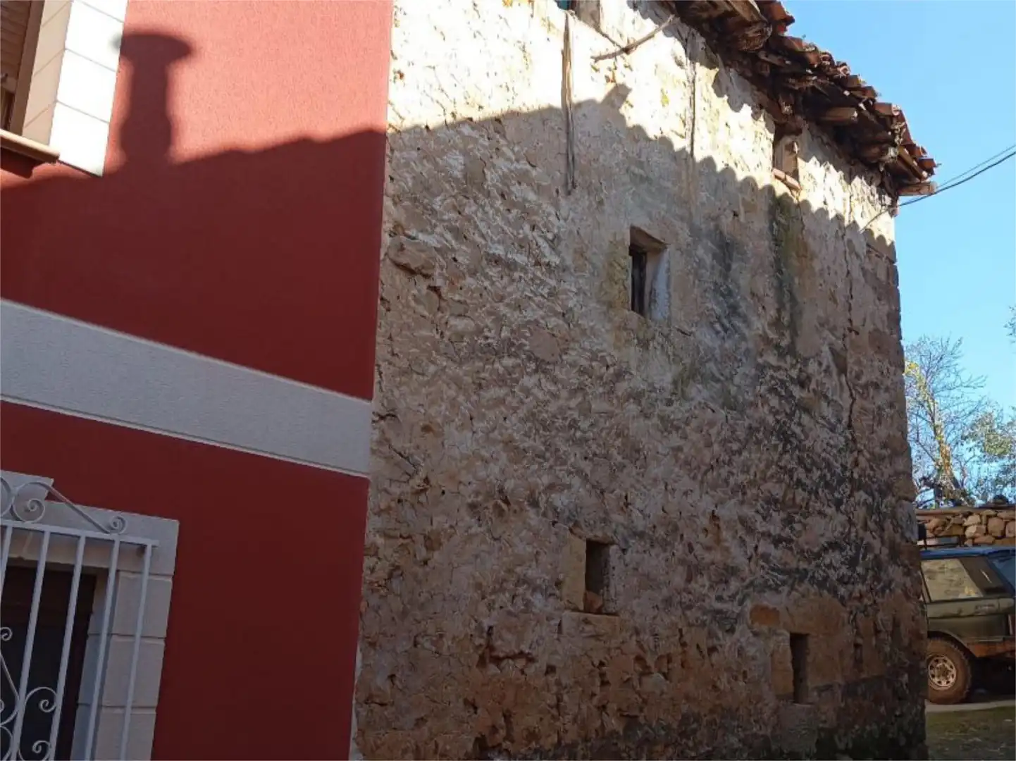 Vista exterior de Casa adosada en venta en Cillaperlata