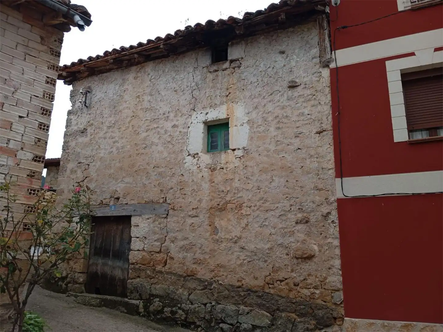 Vista exterior de Casa adosada en venta en Cillaperlata