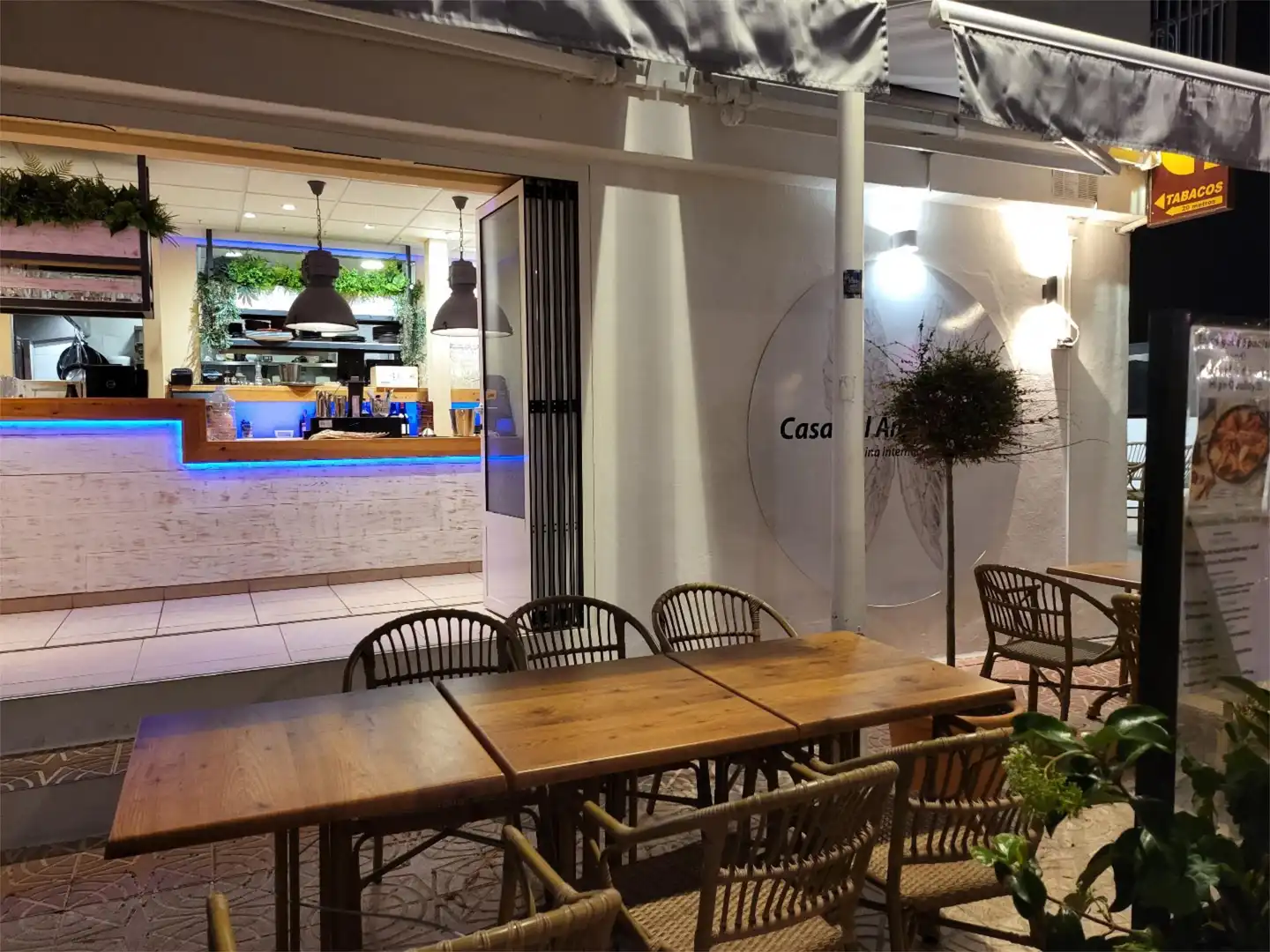 Local en venda a Calle Gregal, 1, Zona Levante - Playa Fossa Local en venda en Calpe / Calp amb Aire condicionat, Calefacció i Moblat