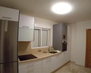 Flat to rent in Calle del Doce de Octubre, 6, Zona Centro