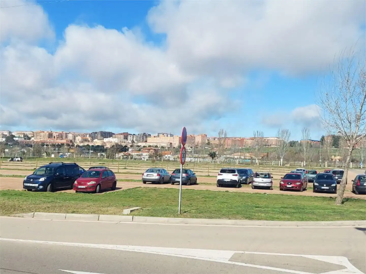 Parkplatz von Country house zum Verkauf in Salamanca mit Schwimmbad