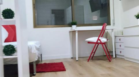 Foto 2 de Estudio de alquiler en Calle del Nogal, 7, Berruguete, Madrid
