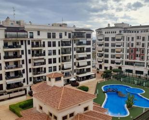 Vista exterior de Pis de lloguer en Elche / Elx amb Aire condicionat, Terrassa i Piscina