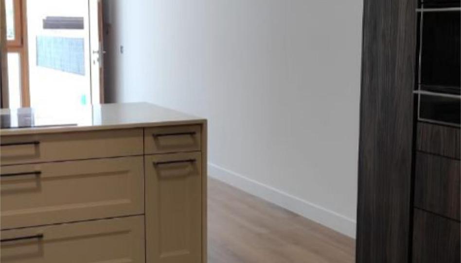Foto 1 de Piso en venta en Avenida de la Libertad, 63, El Puntal, Cantabria