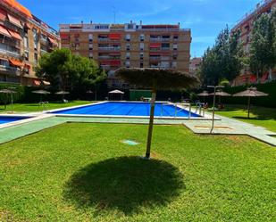 Piscina de Pis de lloguer en Alicante / Alacant amb Aire condicionat, Piscina i Balcó