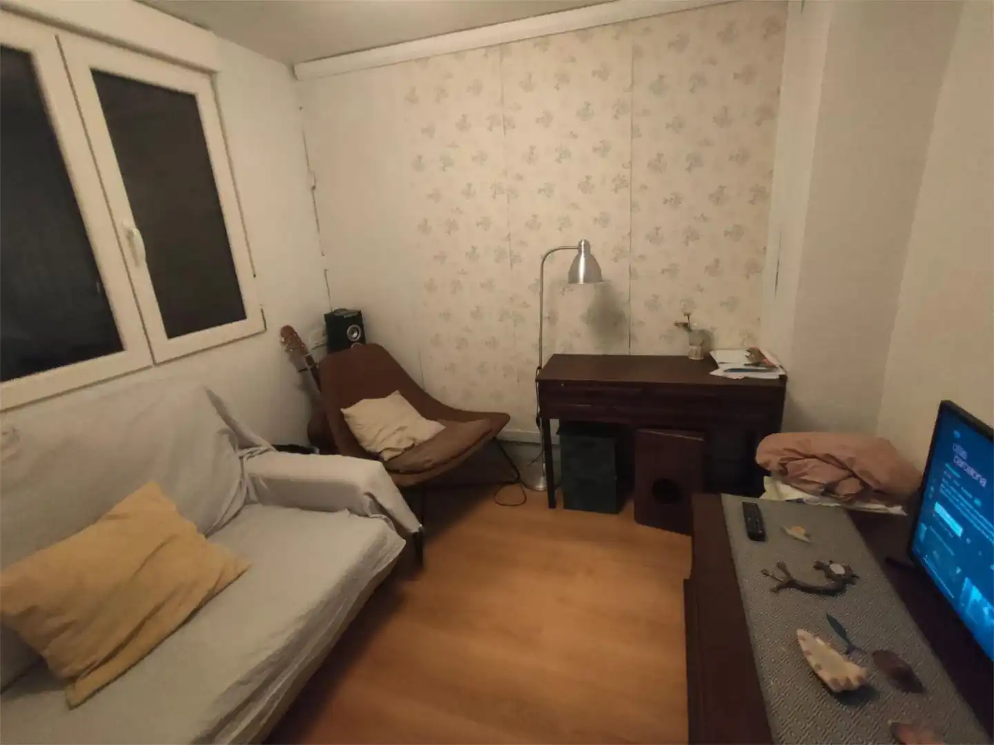 Room in Cuesta del Chapiz, 22, Barrio de Albaicín Bedroom of Duplexes for share in Granada with Air Conditioner, Parquet flooring and Terrace