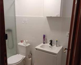 Bathroom of Flat to share in  Valencia Capital