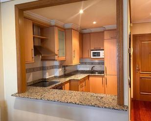 Kitchen of Apartment to rent in Vigo   with Balcony