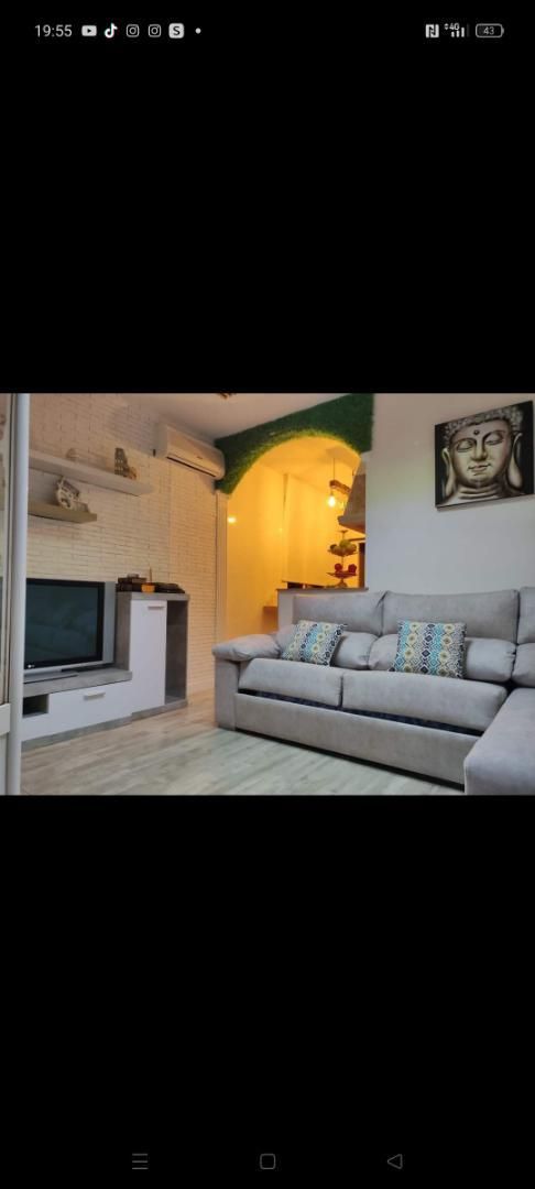 Sala d'estar de Àtic de lloguer en Benamejí amb Aire condicionat, Calefacció i Parquet