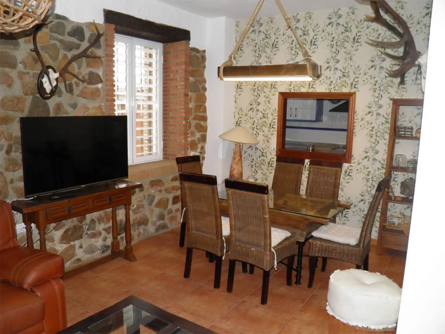 Casa o xalet en venda a Calle Mesones, 1, Fuente Obejuna Menjador de Casa o xalet en venda en Fuente Obejuna amb Aire condicionat