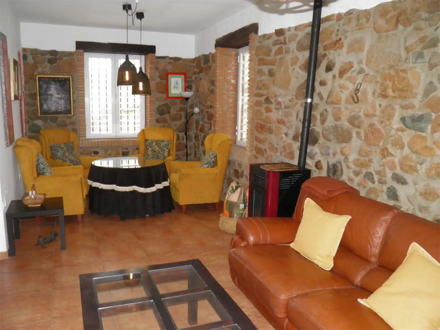 Casa o xalet en venda a Calle Mesones, 1, Fuente Obejuna Sala d'estar de Casa o xalet en venda en Fuente Obejuna amb Aire condicionat