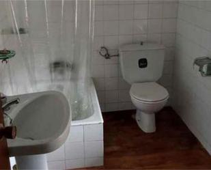 Bathroom of House or chalet to rent in Onís