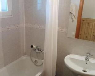 Bathroom of Single-family semi-detached for sale in  Lleida Capital  with Heating, Private garden and Terrace