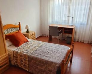 Bedroom of Flat to share in Calahorra  with Heating, Terrace and Furnished