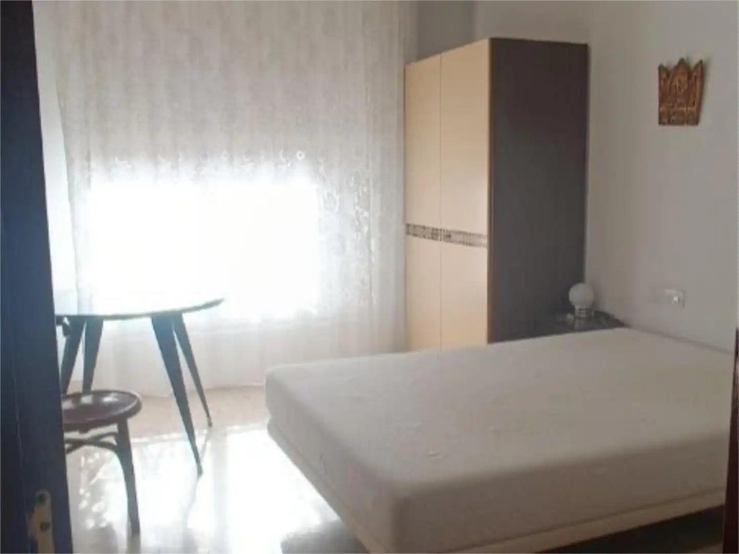 Einfamilien-Reihenhaus zum Verkauf in Plaza del Gallo, 3, Centro ciudad Schlafzimmer von Einfamilien-Reihenhaus zum Verkauf in Linares mit Terrasse und Balkon