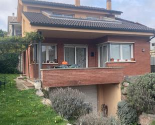 Vista exterior de Casa o xalet en venda en L'Esquirol amb Terrassa