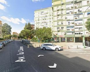 Vista exterior de Pis en venda en  Sevilla Capital amb Aire condicionat