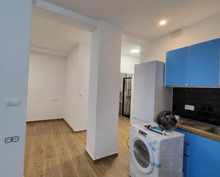 Kitchen of Flat for sale in Málaga Capital  with Washing machine and Microwave