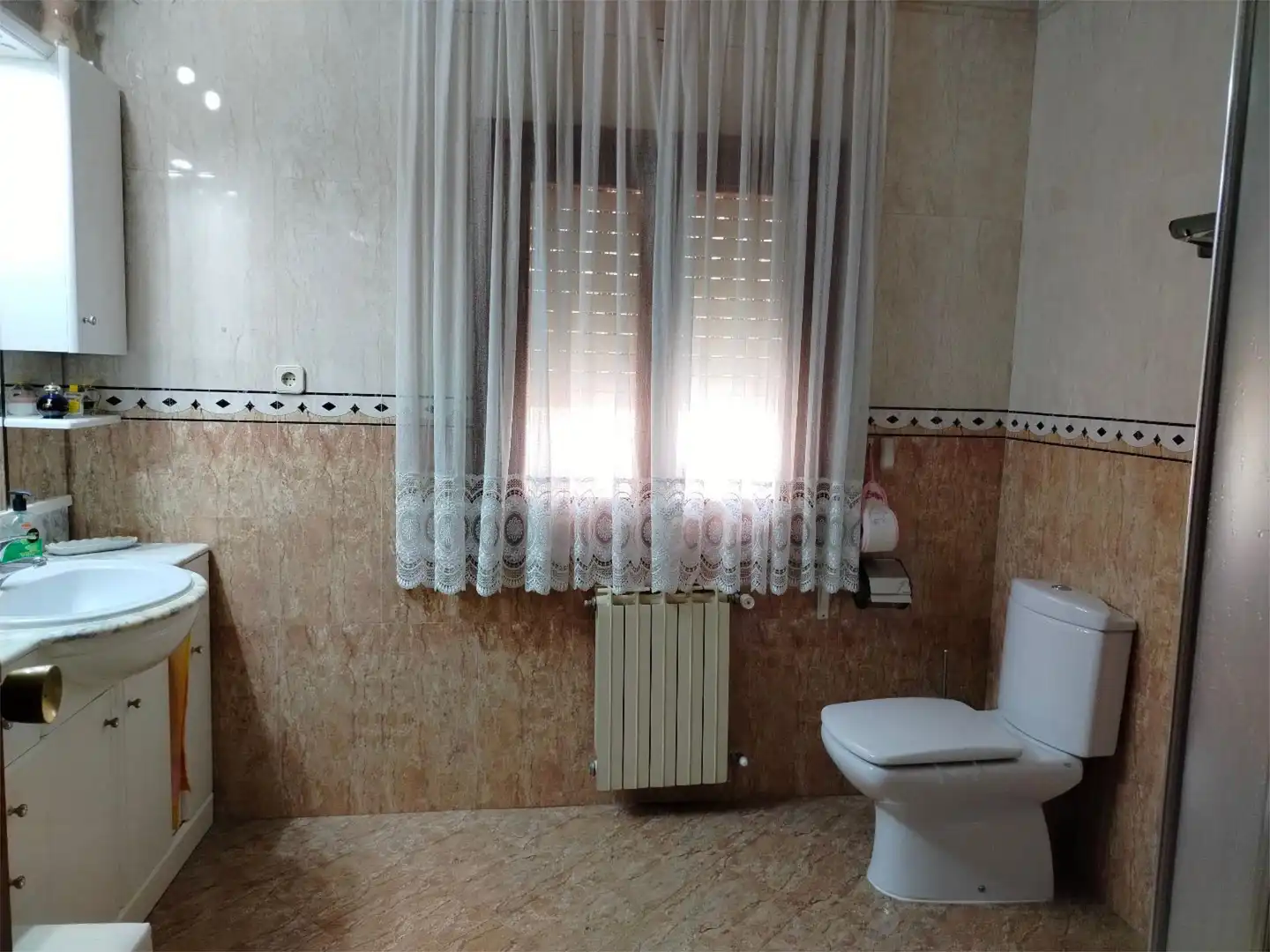 Flat for sale in Zona Centro - Ayuntamiento Bathroom of Flat for sale in Pinto with Air Conditioner, Heating and Private garden
