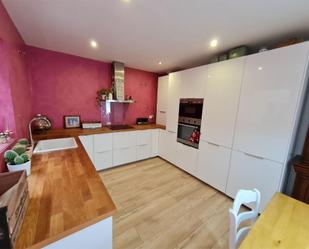 Kitchen of Single-family semi-detached for sale in  Sevilla Capital  with Air Conditioner and Terrace