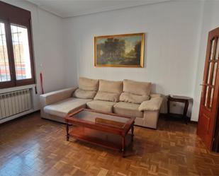 Living room of Flat for sale in  Madrid Capital  with Air Conditioner