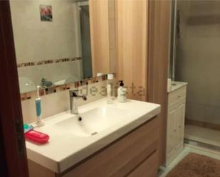 Bathroom of Flat for sale in Barakaldo   with Storage room and Community parking