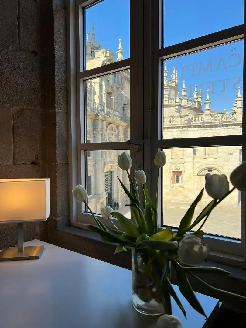 Oficina de lloguer a Praza da Quintana de Vivos, 1, Casco Histórico Oficina de lloguer en Santiago de Compostela